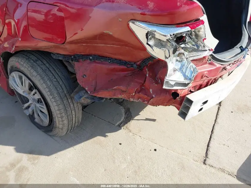 2012 TOYOTA CAMRY LE