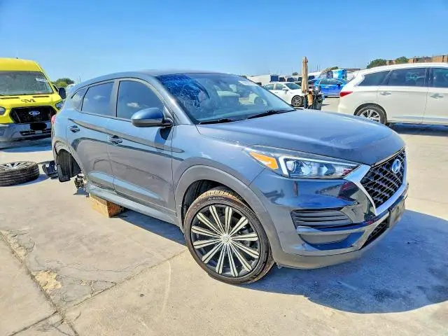2020 HYUNDAI TUCSON SE  