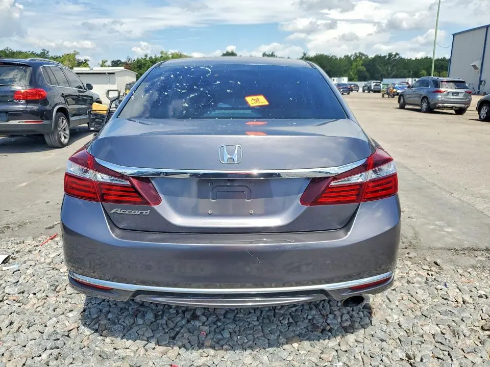 2017 HONDA ACCORD LX  