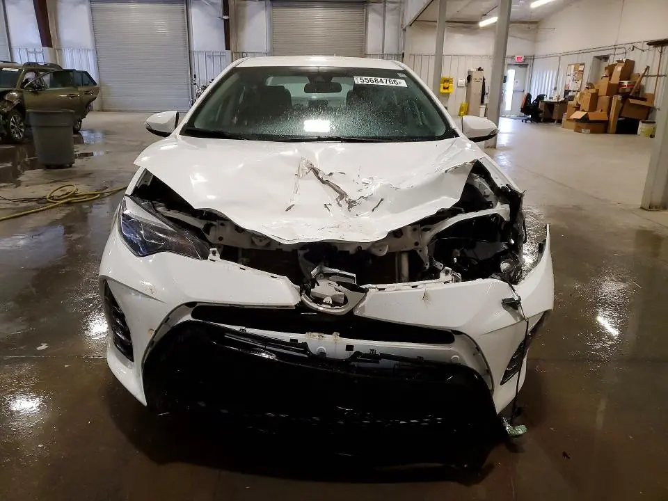 2017 TOYOTA COROLLA SE  