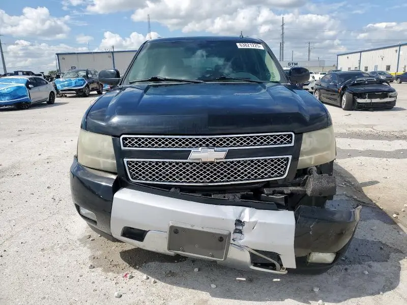 2011 CHEVROLET SUBURBAN K1500 LT  