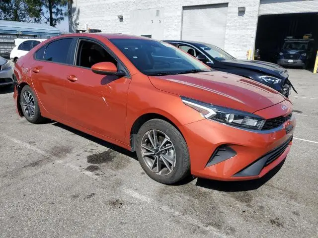 2023 KIA FORTE LX  