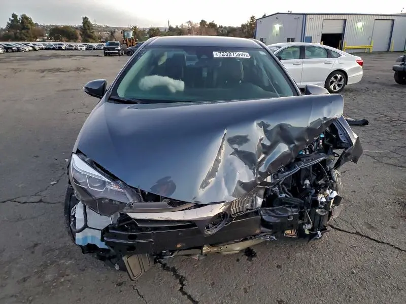 2019 TOYOTA COROLLA SE  