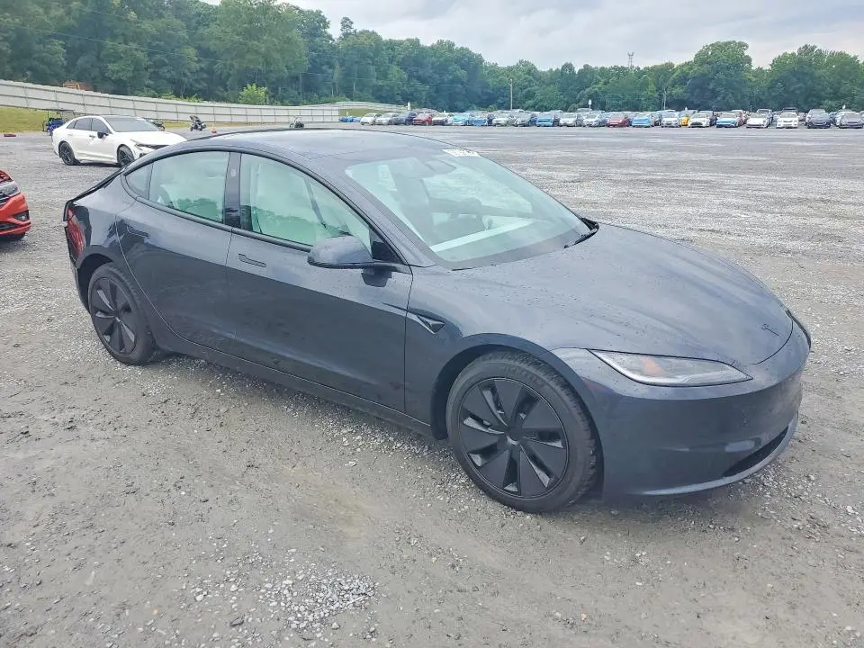 2026 TESLA MODEL 3   