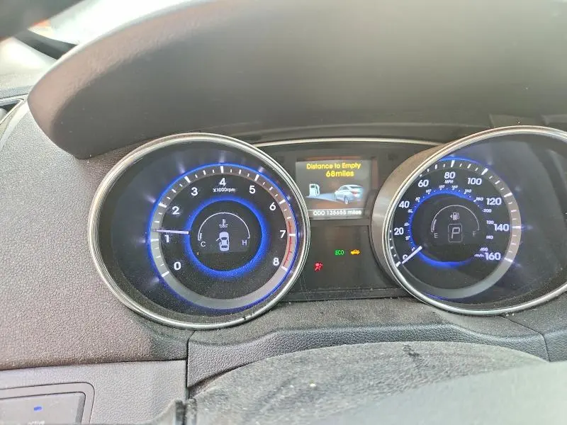 2014 HYUNDAI SONATA SE  