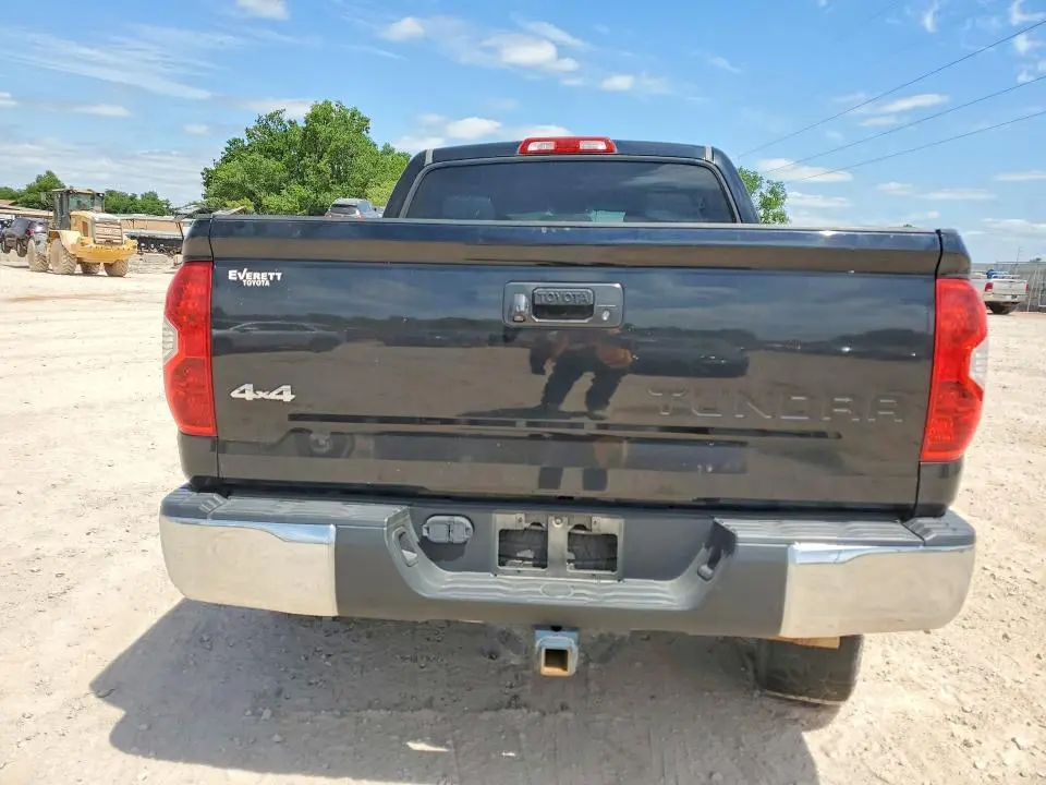 2014 TOYOTA TUNDRA CREWMAX LIMITED  