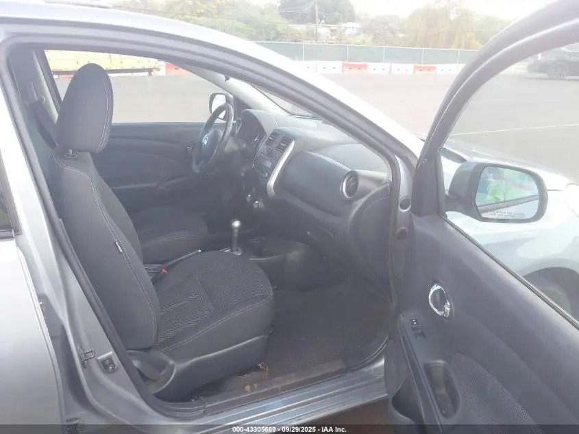 2014 NISSAN VERSA 1.6 SV