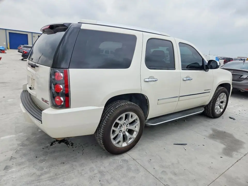 2010 GMC YUKON DENALI  