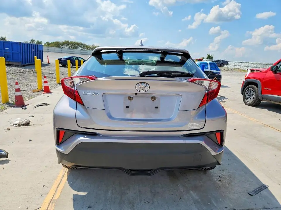 2018 TOYOTA C-HR XLE  