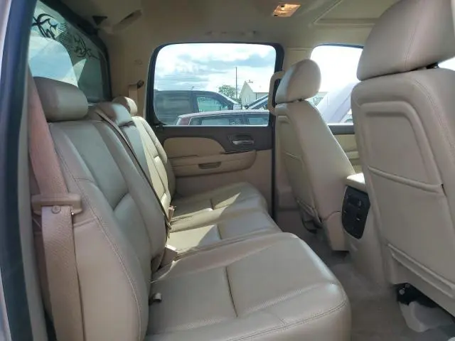 2013 CHEVROLET AVALANCHE LTZ  