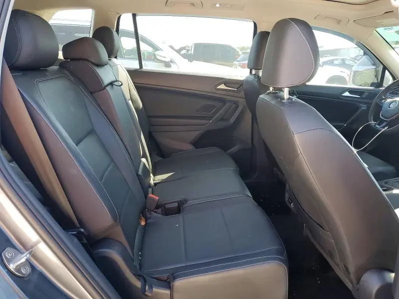 2020 VOLKSWAGEN TIGUAN SE  