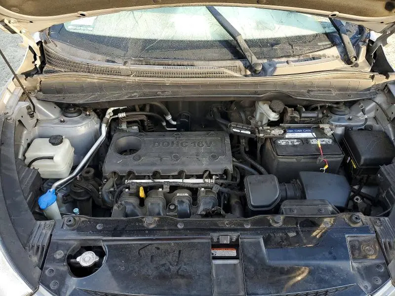 2011 HYUNDAI TUCSON GLS  