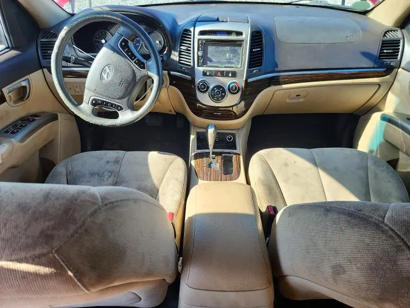 2010 HYUNDAI SANTA FE GLS  