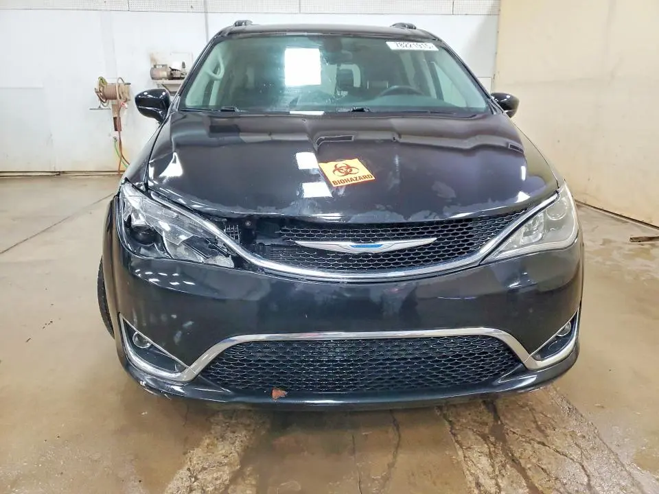 2017 CHRYSLER PACIFICA TOURING L  