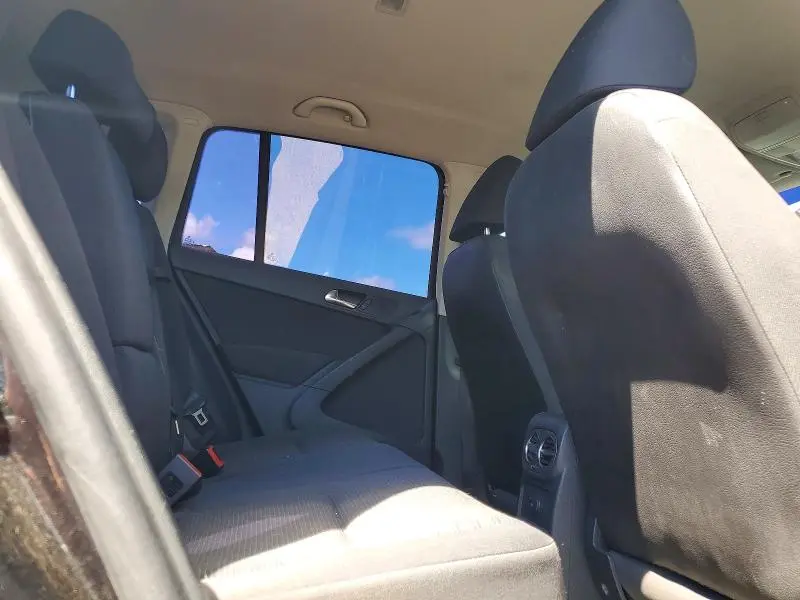 2017 VOLKSWAGEN TIGUAN S  