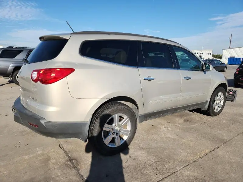 2011 CHEVROLET TRAVERSE LT  