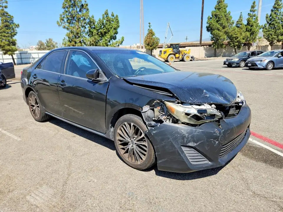 2014 TOYOTA CAMRY LE  