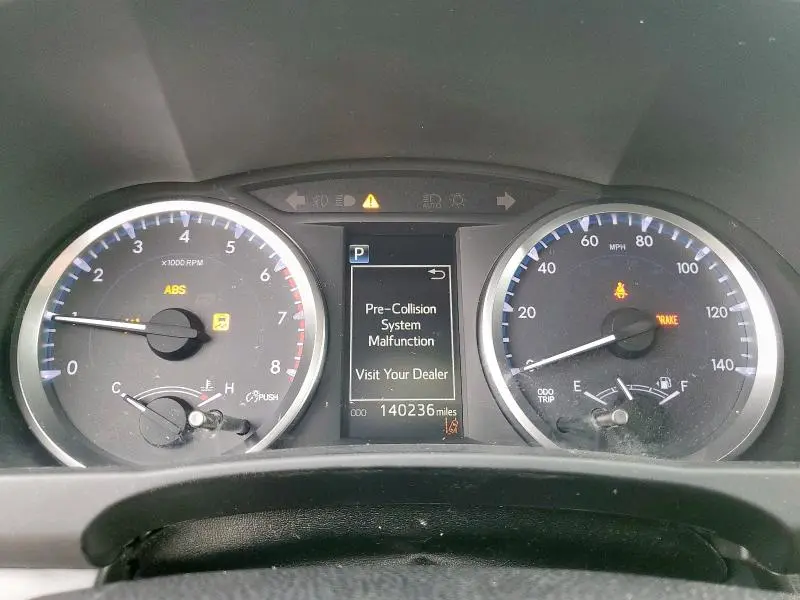 2017 TOYOTA HIGHLANDER LE  