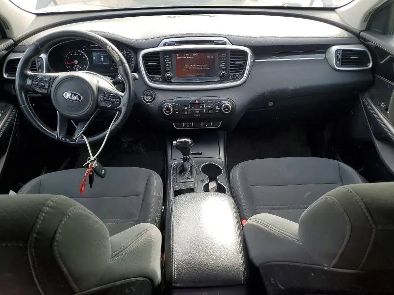 2017 KIA SORENTO LX V6  