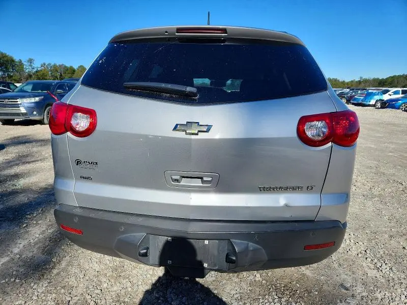 2011 CHEVROLET TRAVERSE LT  