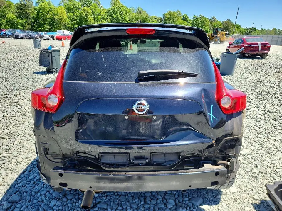 2014 NISSAN JUKE SV  