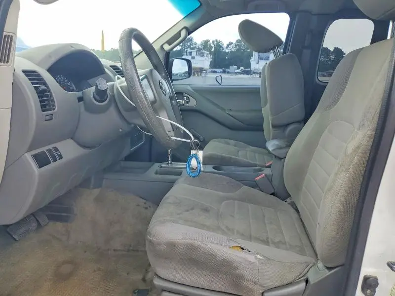2012 NISSAN FRONTIER S  