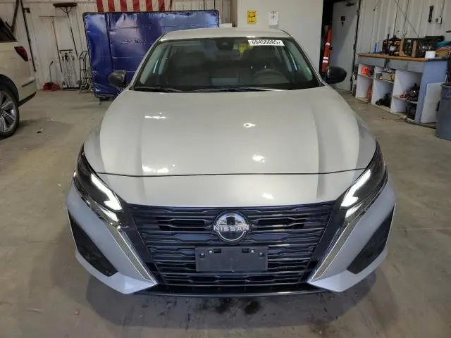 2024 NISSAN ALTIMA SV  