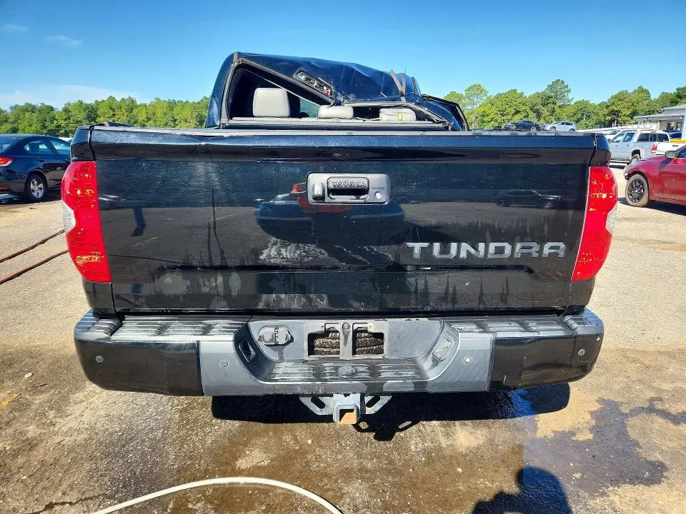 2016 TOYOTA TUNDRA CREWMAX LIMITED  