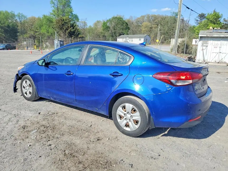 2017 KIA FORTE LX  