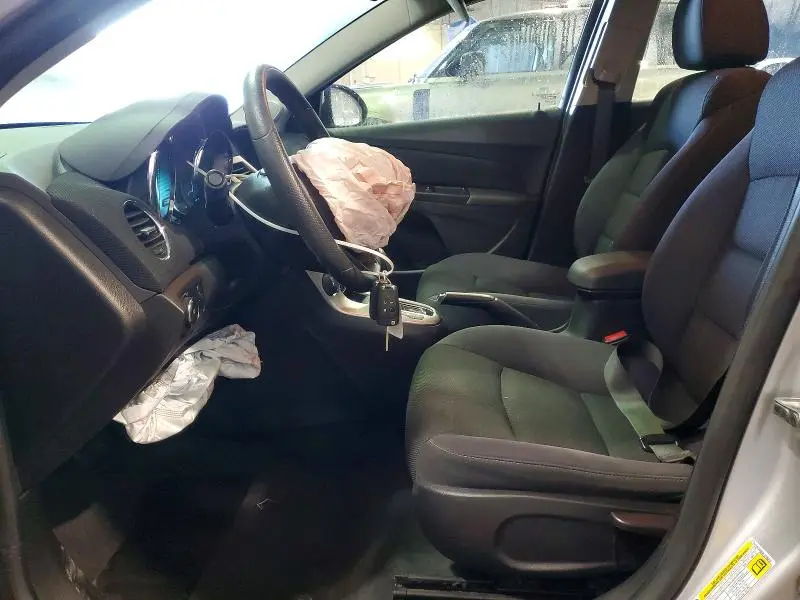 2015 CHEVROLET CRUZE LT  