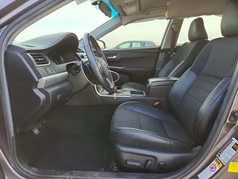 2017 TOYOTA CAMRY LE  