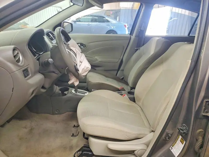 2015 NISSAN VERSA 1.6 SV  