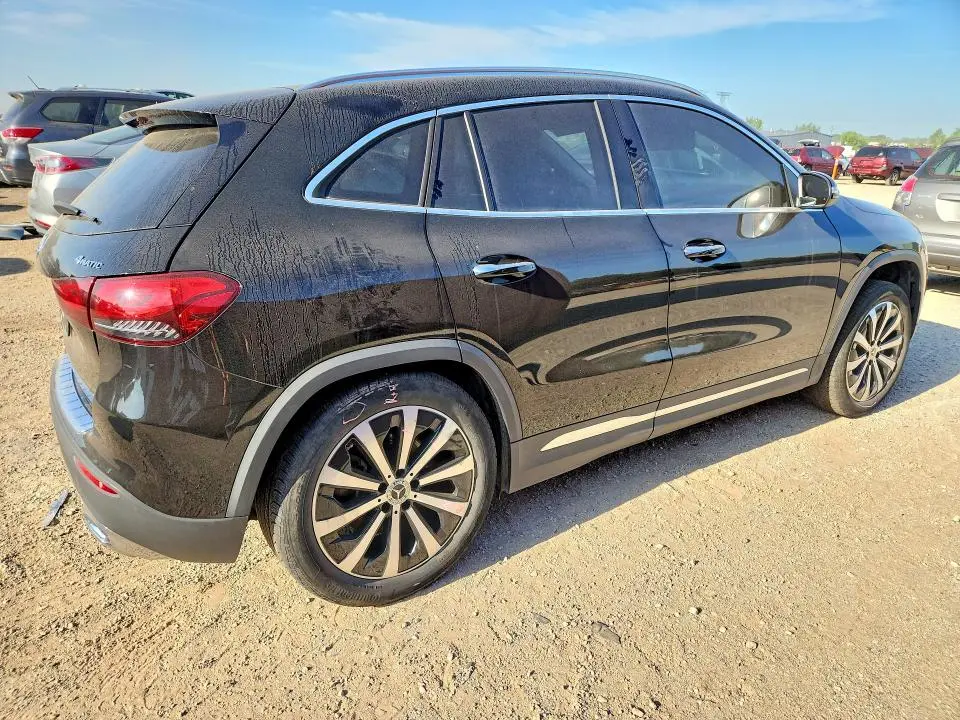 2022 MERCEDES-BENZ GLA 250 4MATIC  