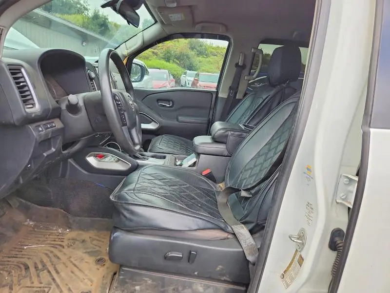 2022 NISSAN FRONTIER SV  