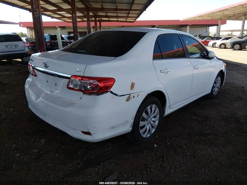2013 TOYOTA COROLLA LE