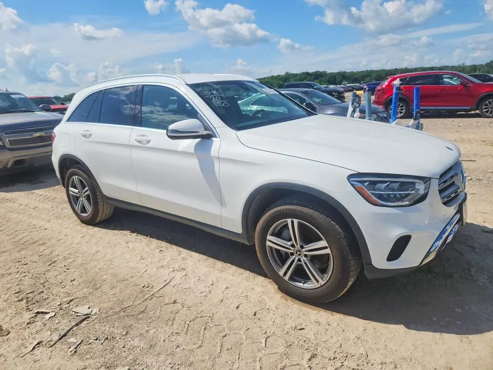 2020 MERCEDES-BENZ GLC 300  