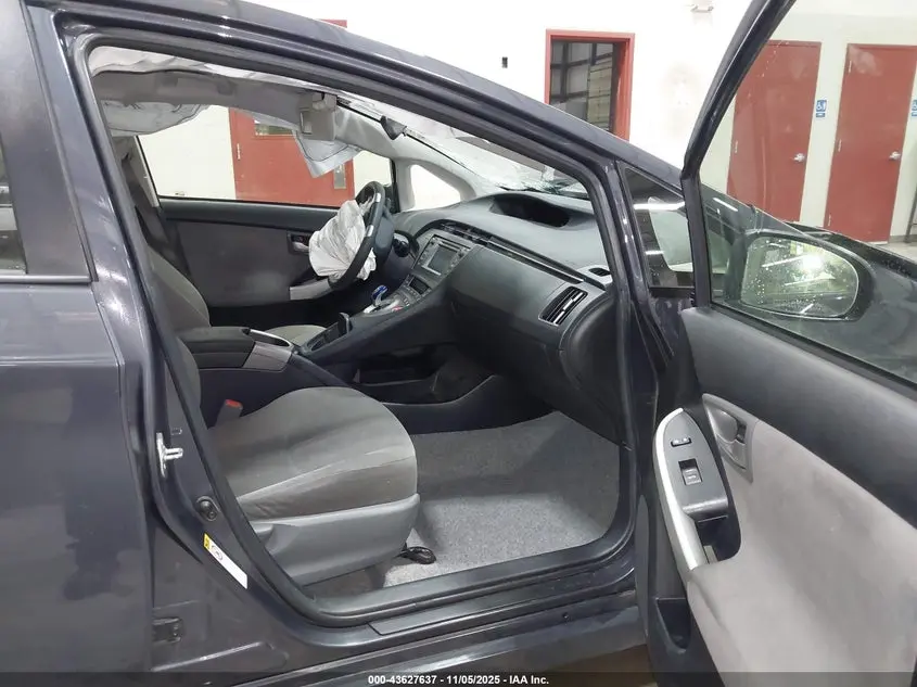 2015 TOYOTA PRIUS TWO