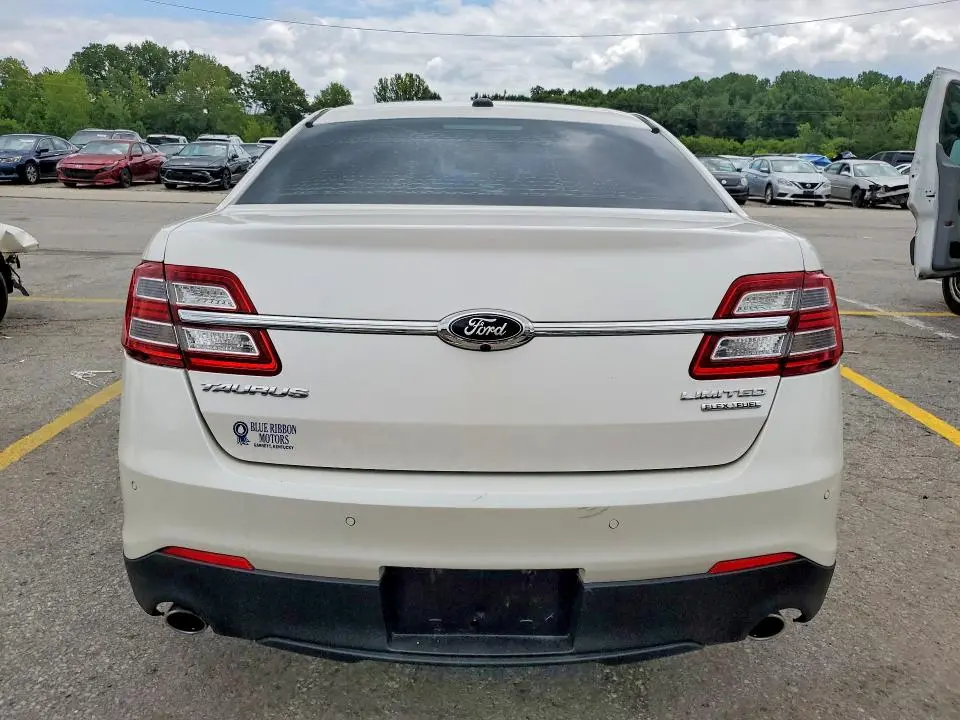 2015 FORD TAURUS LIMITED  