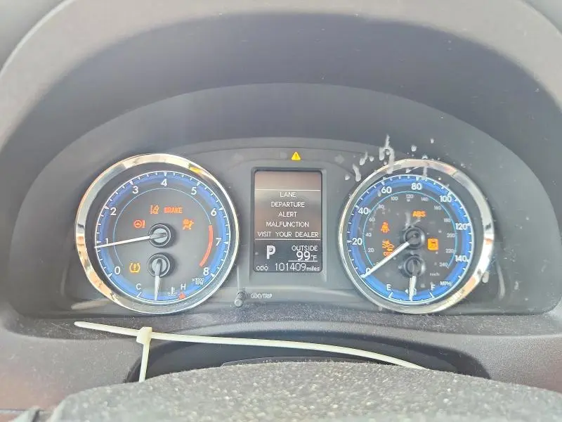2017 TOYOTA COROLLA LE  