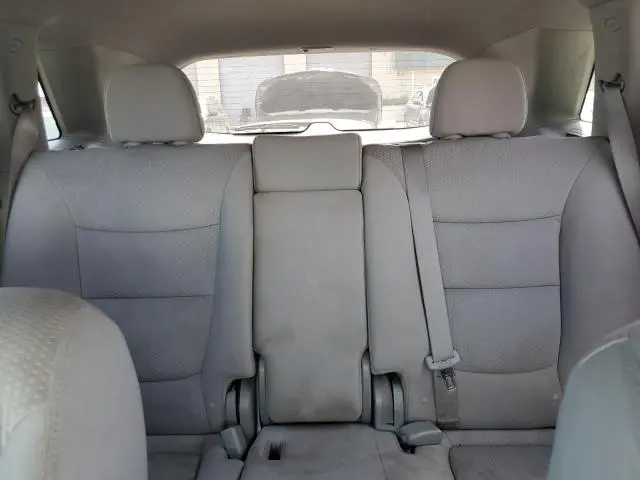 2011 KIA SORENTO BASE  