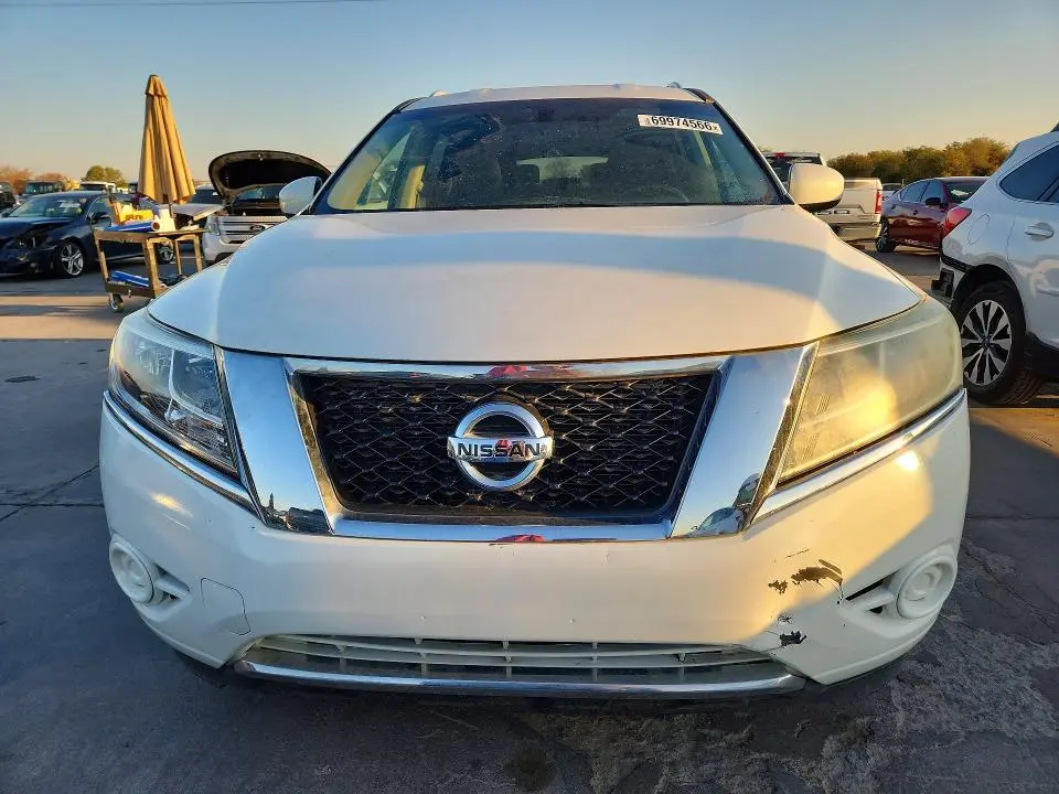 2014 NISSAN PATHFINDER SV  