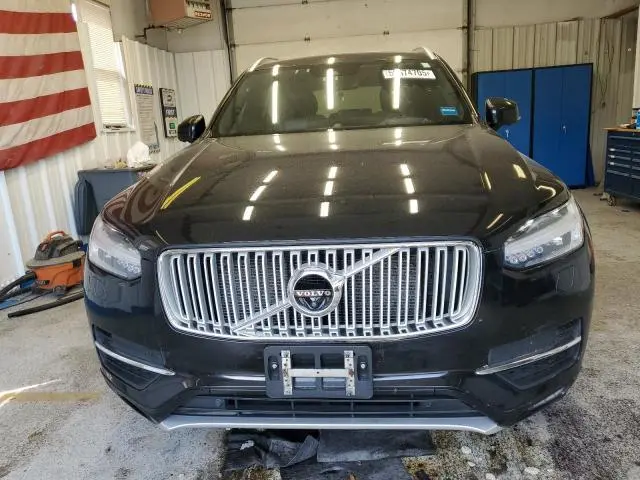2016 VOLVO XC90 T6  