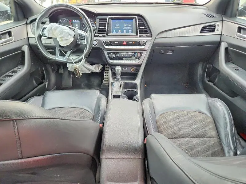 2018 HYUNDAI SONATA SPORT  
