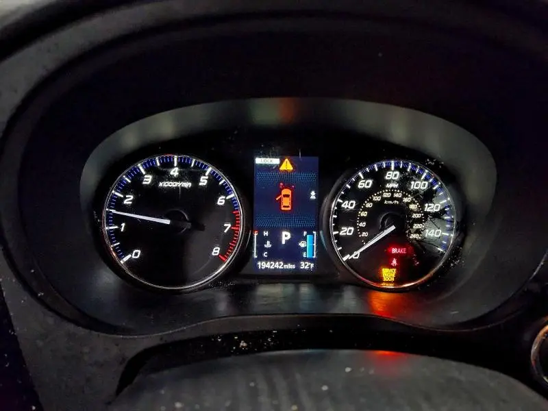 2014 MITSUBISHI OUTLANDER SE  