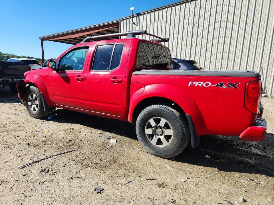 2011 NISSAN FRONTIER   