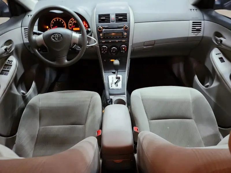 2010 TOYOTA COROLLA LE  