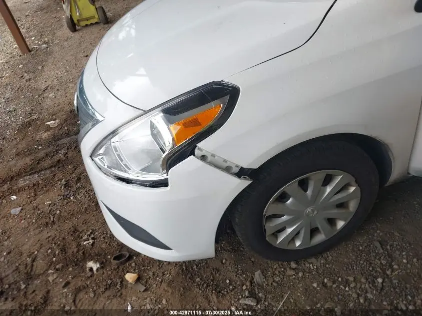 2016 NISSAN VERSA 1.6 SV