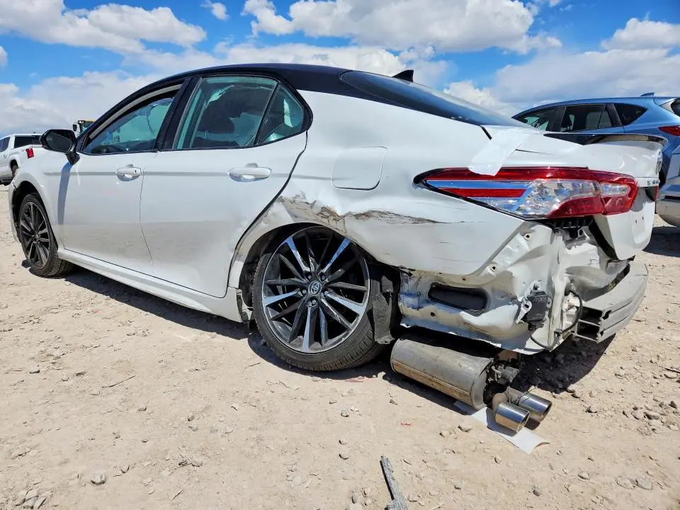 2020 TOYOTA CAMRY XSE  