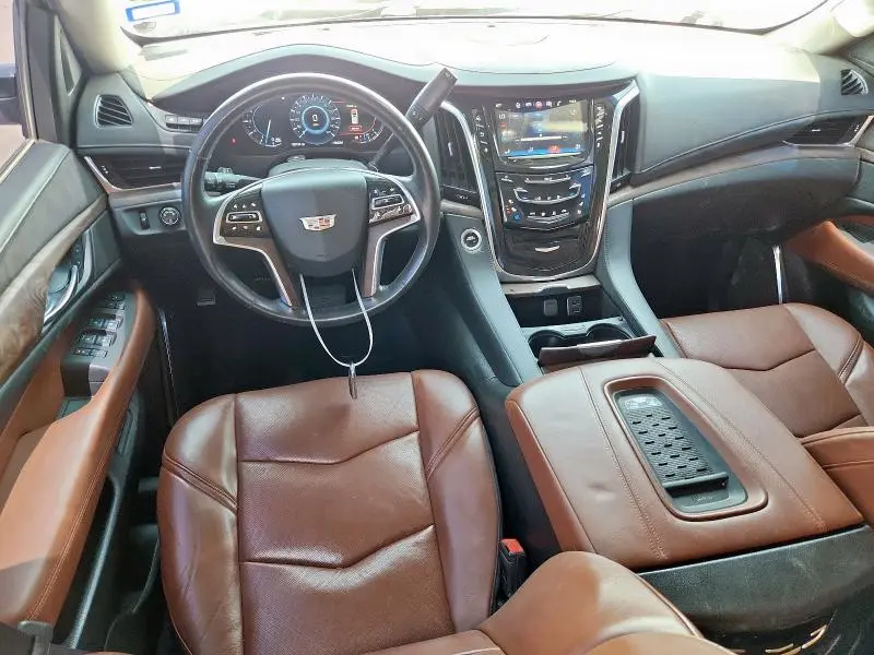 2016 CADILLAC ESCALADE LUXURY  