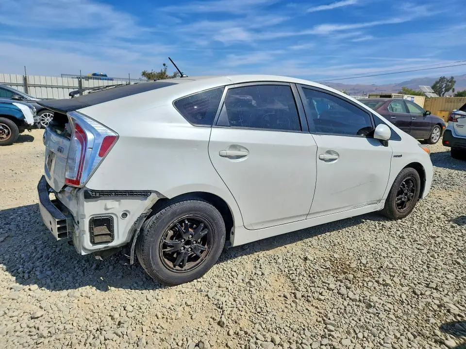 2014 TOYOTA PRIUS TWO  